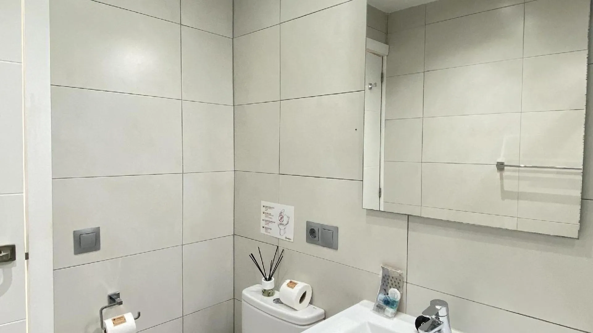 Apartment Ferienwohnung Fuer 4 Personen Ca 90 Qm In Nerja, Andalusien Costa Del Sol