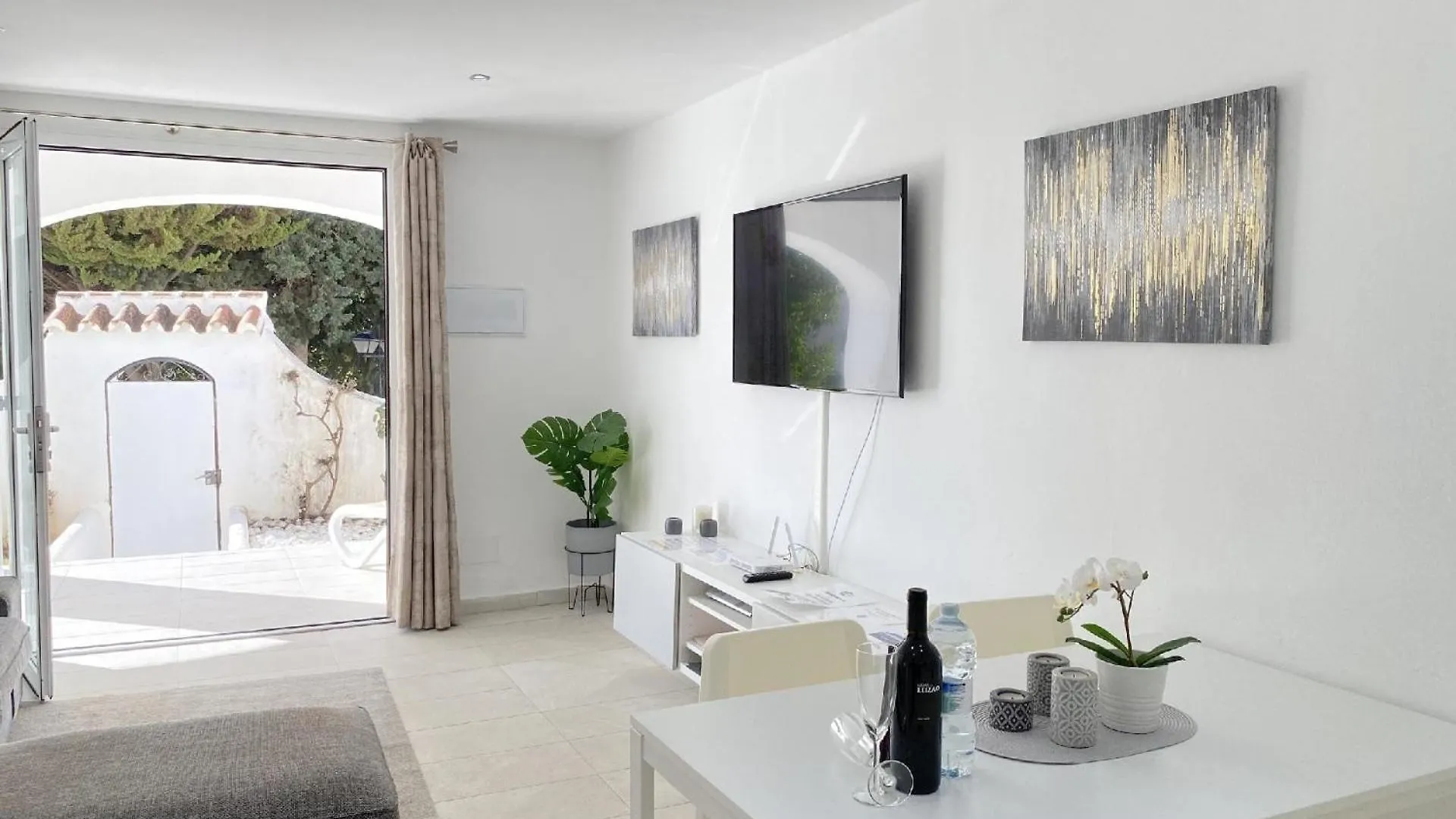 アパート Ferienwohnung Fuer 4 Personen Ca 90 Qm In Nerja, Andalusien Costa Del Sol スペイン